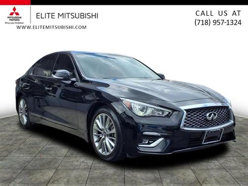 2023 INFINITI Q50 LUXE