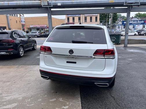 2022 Volkswagen Atlas 2.0T SE w/Technology