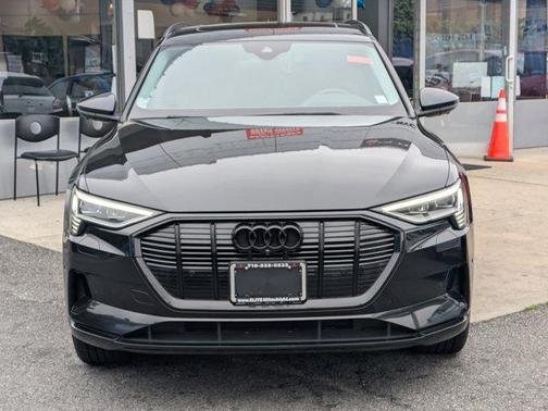 2021 Audi e-tron Premium