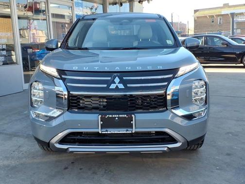 2026 Mitsubishi Outlander LE