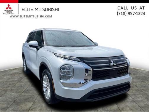 2025 Mitsubishi Outlander ES