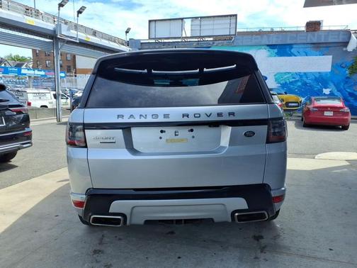 Indus Silver 2018 Land Rover Range Rover Sport 5.0L Supercharged Dynamic