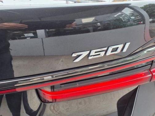 2020 BMW 750 i xDrive