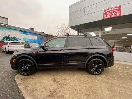 2024 Volkswagen Tiguan 2.0T SE R-Line Black