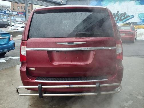 2015 Chrysler Town & Country Touring