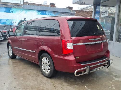 2015 Chrysler Town & Country Touring