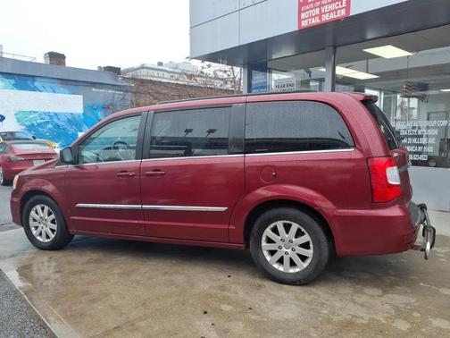 2015 Chrysler Town & Country Touring