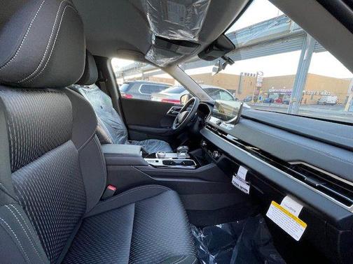 2025 Mitsubishi Outlander ES
