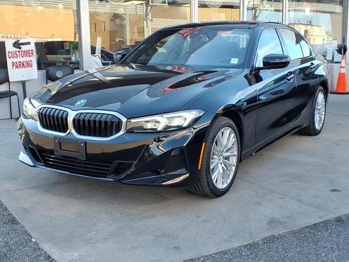 2023 BMW 330 i xDrive