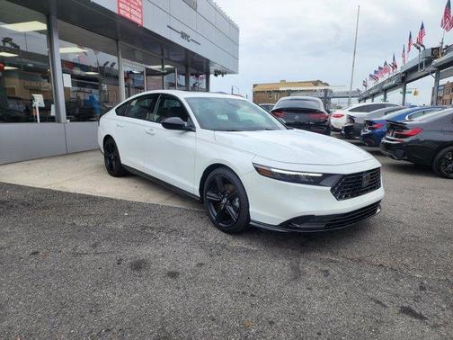 2023 Honda Accord Hybrid Sport-L