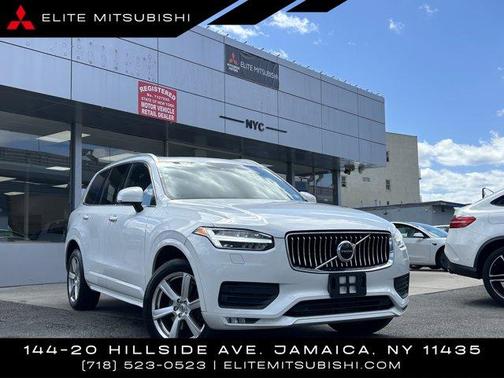 2021 Volvo XC90 T5 Momentum 7 Passenger