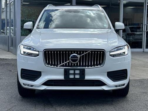 2021 Volvo XC90 T5 Momentum 7 Passenger