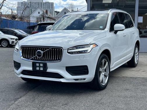 2021 Volvo XC90 T5 Momentum 7 Passenger