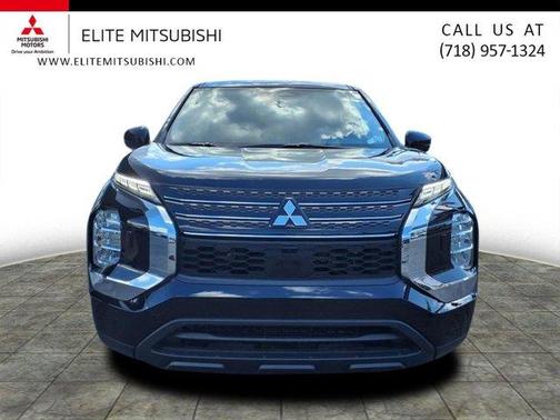 2025 Mitsubishi Outlander ES