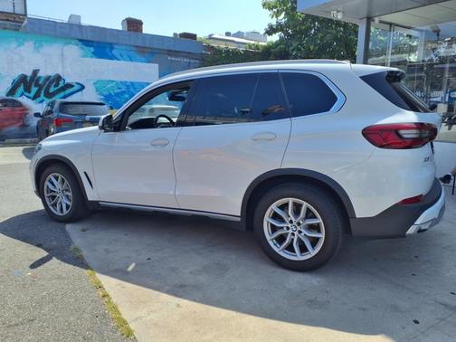 Alpine White 2020 BMW X5 xDrive40i