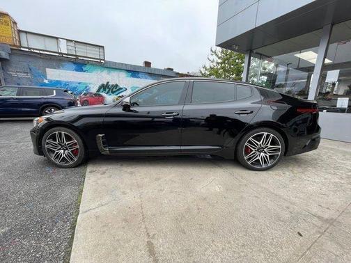 2022 Kia Stinger GT1