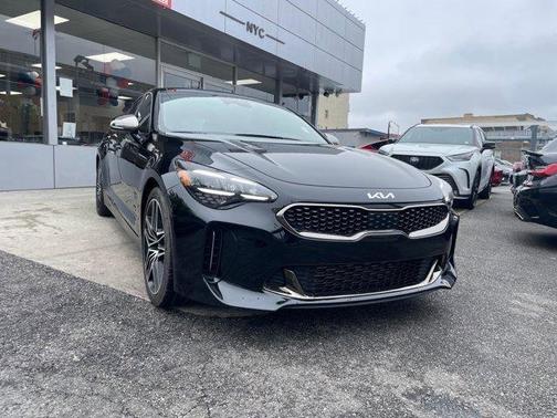 2022 Kia Stinger GT1