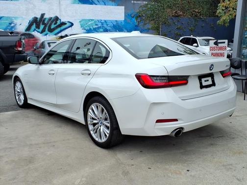 2024 BMW 330e 330e