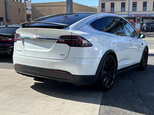 2018 Tesla Model X 75D