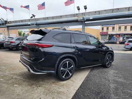 2021 Toyota Highlander XSE
