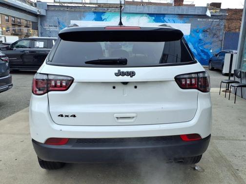 2022 Jeep Compass Altitude