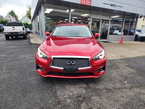 2022 INFINITI Q50 LUXE