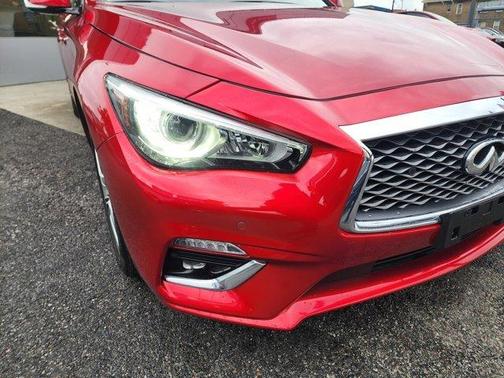 2022 INFINITI Q50 LUXE