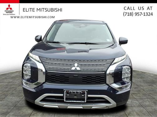 2022 Mitsubishi Outlander SE