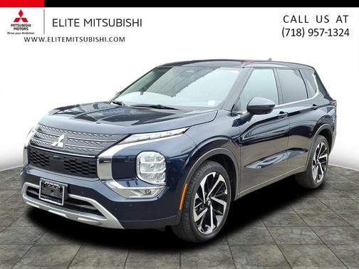 2022 Mitsubishi Outlander SE