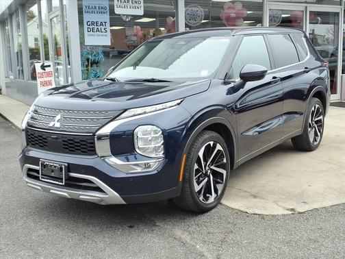 2022 Mitsubishi Outlander SE