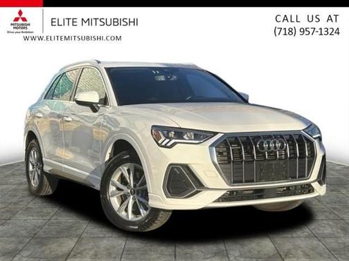 2024 Audi Q3 45 S line Premium