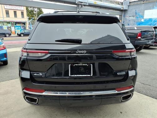 2022 Jeep Grand Cherokee Overland