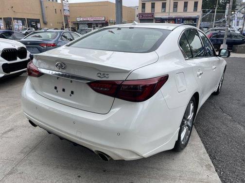 2022 INFINITI Q50 LUXE