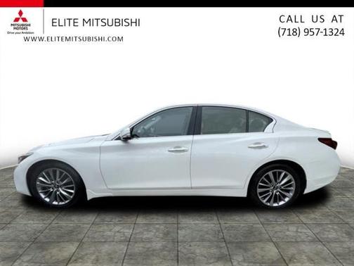 2022 INFINITI Q50 LUXE