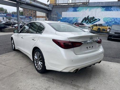 2022 INFINITI Q50 LUXE