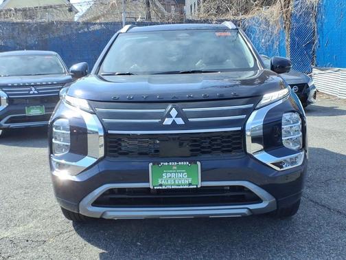 Blue 2026 Mitsubishi Outlander LE