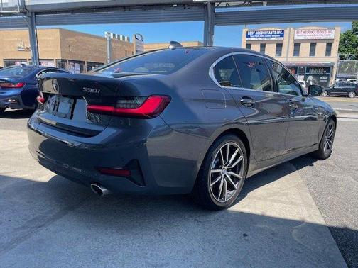 2021 BMW 330 i xDrive