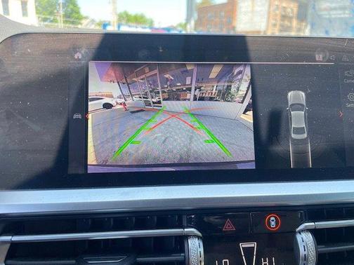 2021 BMW 330 i xDrive