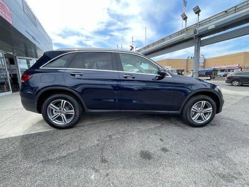 2021 Mercedes-Benz GLC 300 Base 4MATIC
