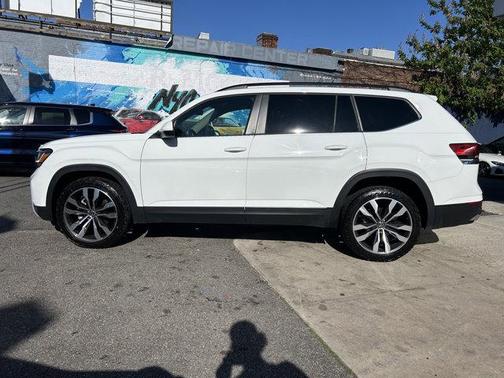 2022 Volkswagen Atlas 3.6L SE w/Technology