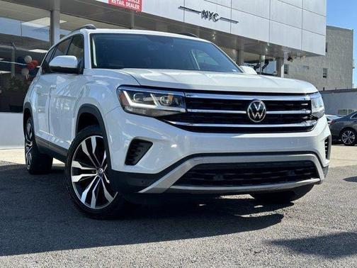2022 Volkswagen Atlas 3.6L SE w/Technology