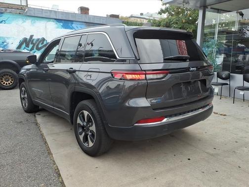 2023 Jeep Grand Cherokee 4xe Base