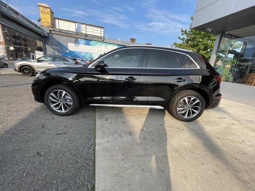 2021 Audi Q5 40 Premium Plus