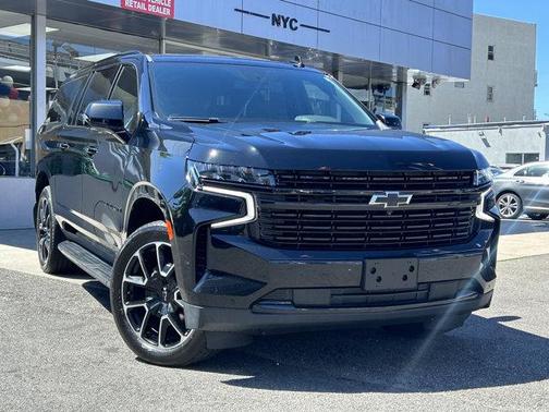 2023 Chevrolet Suburban RST