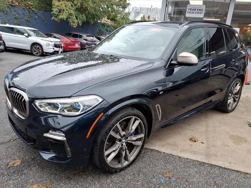 2021 BMW X5 M50i
