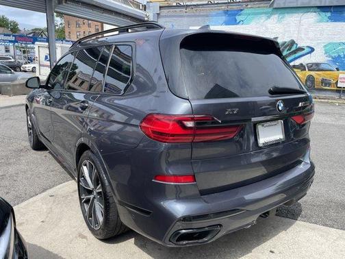 2021 BMW X7 M50i