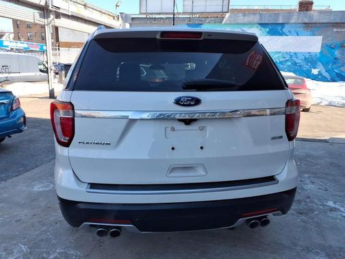 2018 Ford Explorer Platinum