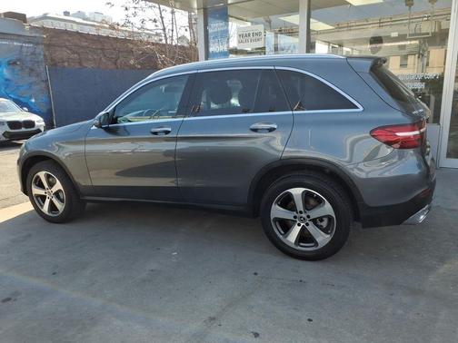 2018 Mercedes-Benz GLC 300 Base