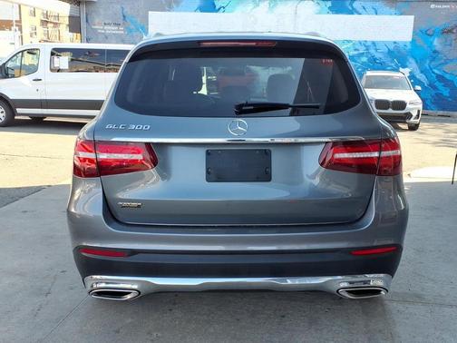 2018 Mercedes-Benz GLC 300 Base