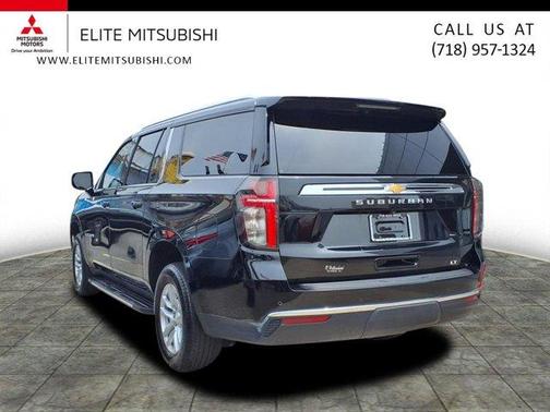 2023 Chevrolet Suburban LT